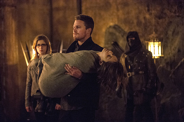 'Arrow' EP Breaks Down Felicity's Confession, Love Scene Logistics and