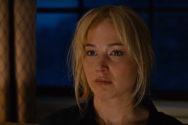 Jennifer-Lawrence-Joy-Trailer-2.jpg