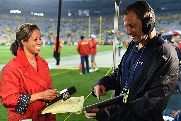 Inside 'Monday Night Football': 5 Things You Don't See on TV - Who Is Lisa Salters’ Wife? – Inside The ESPN Reporter’s Relationship