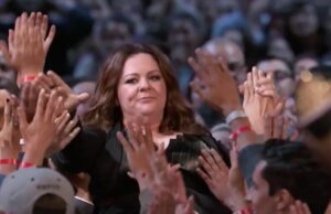 melissa mccarthy crowdsurf mtv movie awards springsteen