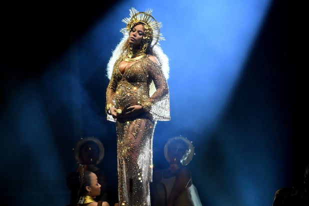 Beyonce's Instagram posts 'are worth $1m' Beyonce's Instagram posts 'are worth $1m'