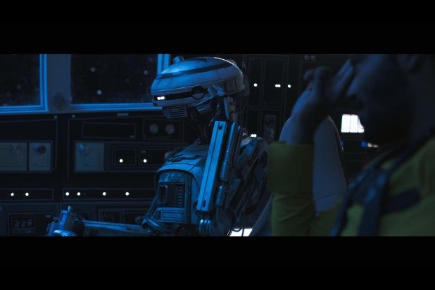 solo a star wars story lando flying the millennium falcon