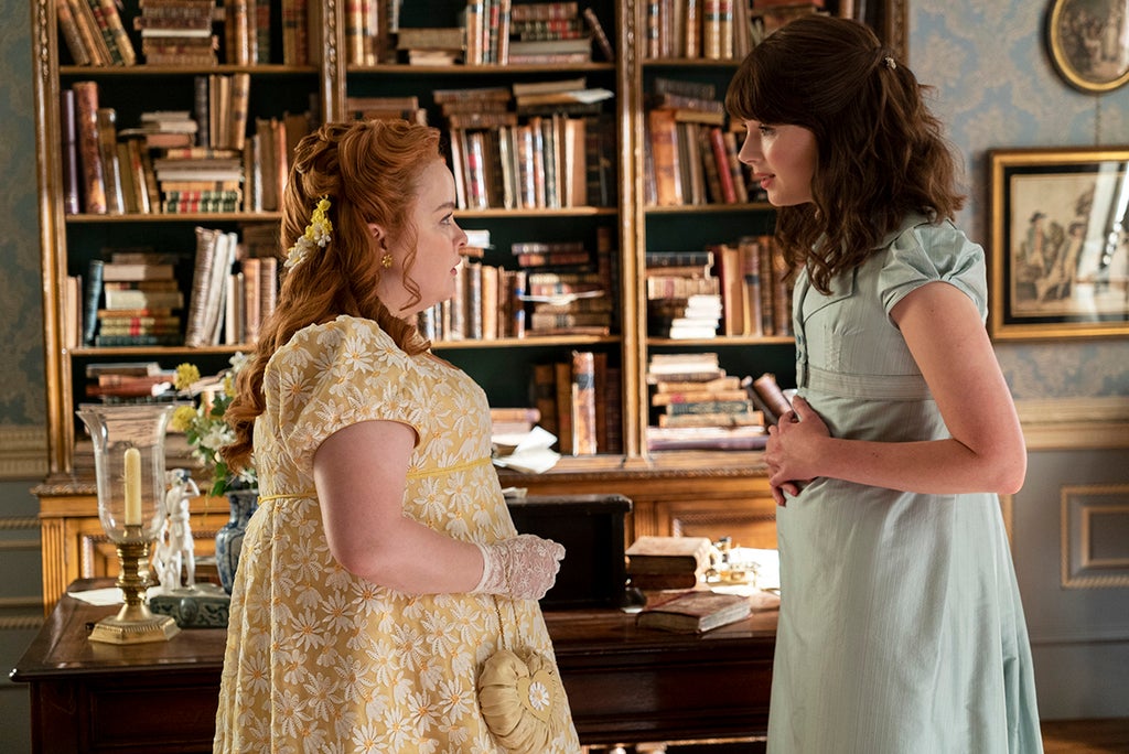 Nicola Coughlan as Penelope Featherington, Claudia Jessie as Eloise Bridgerton in Episode 207 of "Bridgerton" (Liam Daniel/Netflix)
