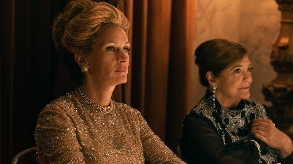 gaslit-julia-roberts