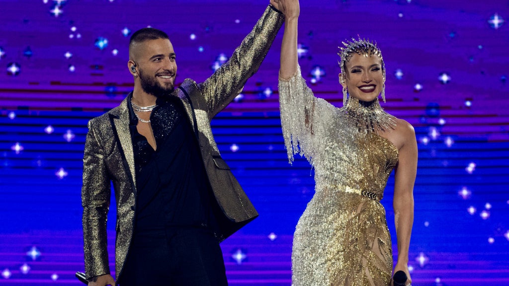 marry-me-jennifer-lopez-maluma