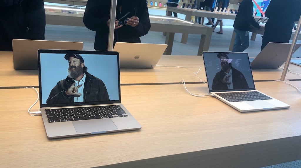 Apple Store - CODA