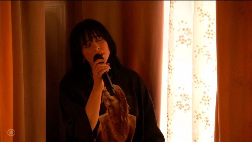 Billie Eilish Taylor Hawkins Tribute Shirt Grammys