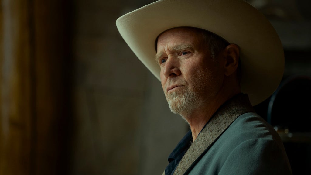 outer-range-will-patton