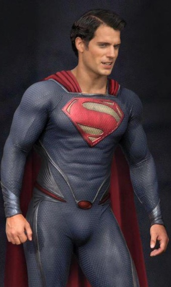 New Image of Henry Cavill on set of Superman: Man of Steel - HeyUGuys