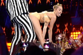 MTV’s 2014 VMAs to Air Live From Los Angeles Forum (Video)