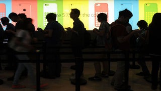 Apple Sells Record-Breaking 9M iPhones in 3 Days