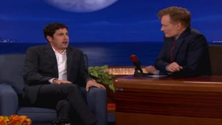Jodie Foster Tried to Teach Jason Biggs How to Masturbate (Video)