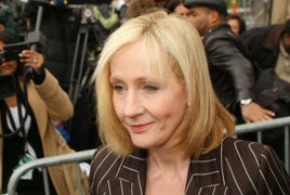 ‘Harry Potter’ Author J.K. Rowling to Publish Hogwarts-Set Halloween Tale