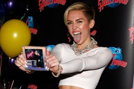 Miley Cyrus ‘Bangerz’ Is Tops, ‘Glee’ Cory Monteith Episode Soundtrack Charts at No. 7