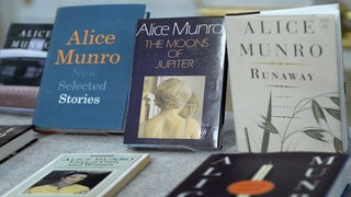 Alice Munro Wins Nobel Prize in Literature