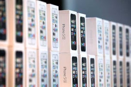 Apple Sold 33 Million iPhones, 14 Million iPads in Q4