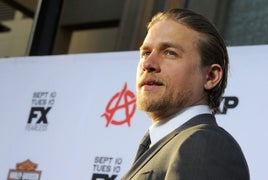 Charlie Hunnam ‘Fifty Shades of Grey’ Shocker: How the World Reacted