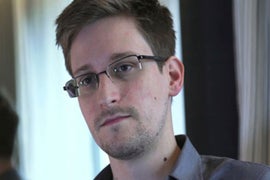 Edward Snowden Explains How FBI Could Review Clinton Emails So Fast
