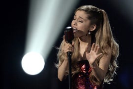 Ariana Grande Set to Perform at NBA All-Star Game Halftime Show
