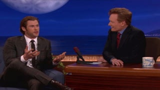 Chris Hemsworth Hates the One ‘Thor’ Joke He Always Gets (Video)
