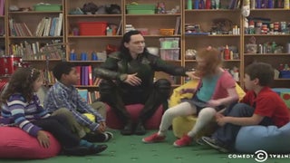 ‘Thor: The Dark World’ Star Tom Hiddleston – as Loki – Shoves a Little Girl (Video)