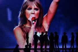 Ratings: CMAs Wrassle Up ABC’s Best Wednesday in Years