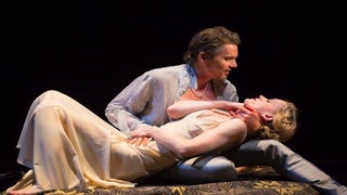 ‘Macbeth’ Theater Review: Ethan Hawke Stars in a Movie-Friendly Staging