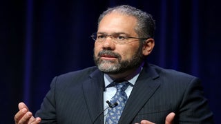 Ray Suarez on Al Jazeera America Gig, PBS Departure: ‘It Was Getting Tough to Hang In’