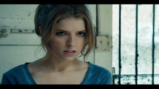 1,500 Students Perform Anna Kendrick’s ‘Cups’ — And Set a World Record (Video)