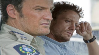 ‘Swerve’ Review: Jason Clarke Gives This Humdrum Noir Its Only Zing