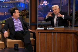 Charlie Sheen Recalls the Time He Staged a Car Crash to Avoid Doing ‘The Tonight Show’ (Video)