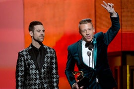 Grammys: Macklemore and Ryan Lewis Sweep Early Rap Awards, Win Best New Artist (Video)