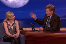 Sarah Michelle Gellar Keeps a Candice Bergen ‘Sex Doll’ in Her Dressing Room (Video)