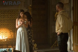 CW’s ‘Reign’ First Look: Lesbian Sex by Order of the King (Exclusive Photo)