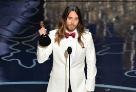 Oscars: Jared Leto Let Media Touch His Oscar Backstage