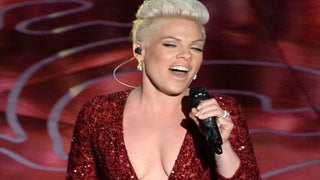 Oscars: Pink Sings ‘Somewhere Over The Rainbow’ in ‘Wizard of Oz’ Tribute (Video)