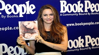 Alicia Silverstone’s New Parenting Book Is Anti-Vaccine and Filled With Crazy Talk