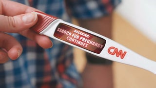 ‘SNL’: CNN Pregnancy Test Gives Breaking News Updates (Video)