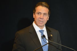 NY Gov. Cuomo Urges Les Moonves to Keep ‘Late Show’ in New York With Host Stephen Colbert