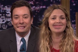 Drew Barrymore Flips Lips With Jimmy Fallon, Sings ‘Grease’ Classic (Video)