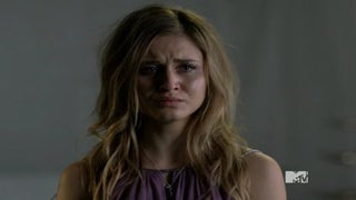 ‘Faking It’ Finale Courts Controversy With Heterosexual Hookup