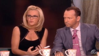 Jenny McCarthy Zings Chelsea Clinton: ‘She Was Born With a Silver Spoon in Her Mouth’ (Video)