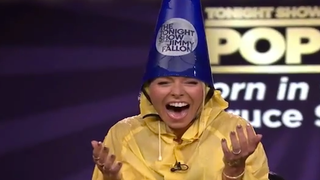 Kelly Ripa and Jimmy Fallon Got Soaking Wet in a Messy Game of Trivia (Video)
