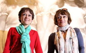 The Twin Girls From ‘The Shining’ Went to the Stanley Kubrick Museum and Took Amazing Photos