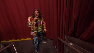 ‘Weird Al’ Yankovic Gives Really ‘Tacky’ Live Performance on ‘Conan’ (Video)
