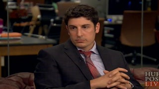 Jason Biggs Will Alter the Way He Uses Twitter After Malaysia Airlines Joke Misfire (Video)