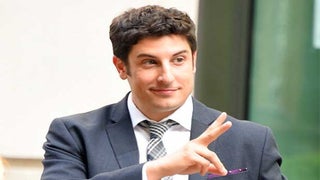 Jason Biggs’ Malaysia Airlines Joke Sparks Social Media Backlash