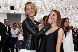 Jennifer Lawrence Face-Palms Emma Watson at Paris Fashion Week (Photo)