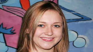 ‘Patriot’ Actress Skye McCole Bartusiak May Have Died During a Seizure