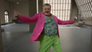 Weird Al’s ‘Tacky’ Star Eric Stonestreet Tells ‘The View’ How He Met the Music Satirist